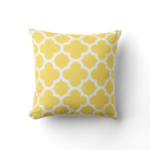 Travesseiro decorativo amarelo de Quatrefoil