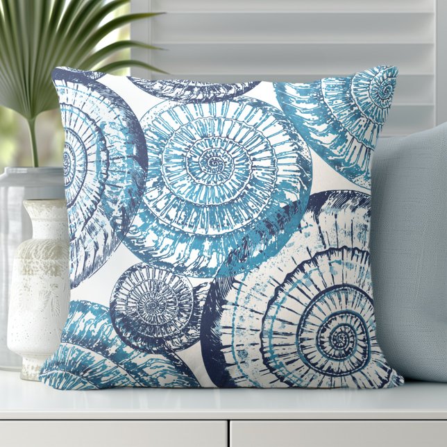 Almofada Travesseiro decorativo Branco Azul Shell Costeiro (Discover Gorgeous Coastal Throw Pillows by Totally Coast.)