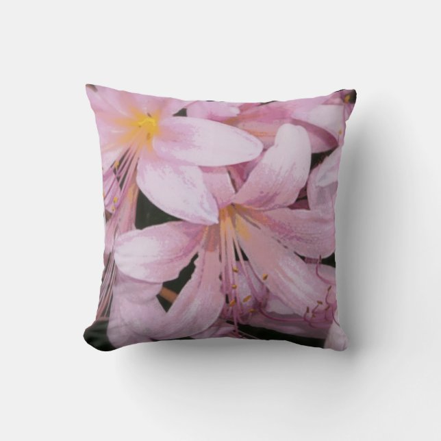 Almofada Travesseiro Decorativo com Lírio Pintado de Rosa (Frente)