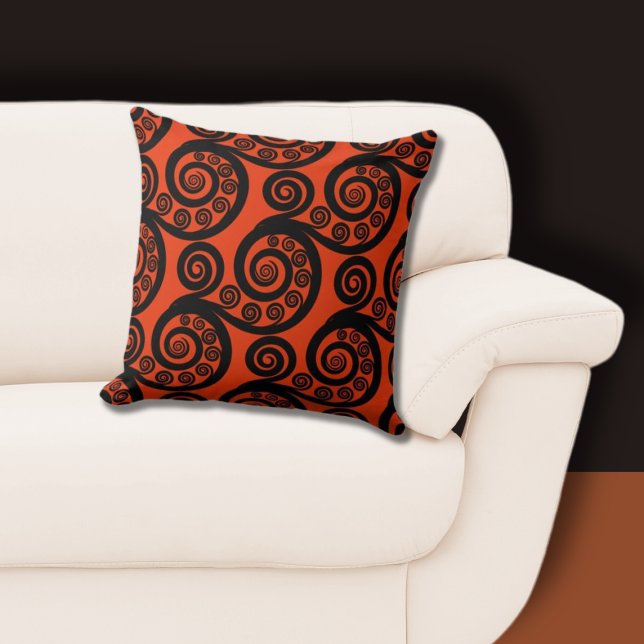 Almofada Travesseiro decorativo de espiral de fronte de Fer (Red Orange Curl Pattern Throw Pillow)