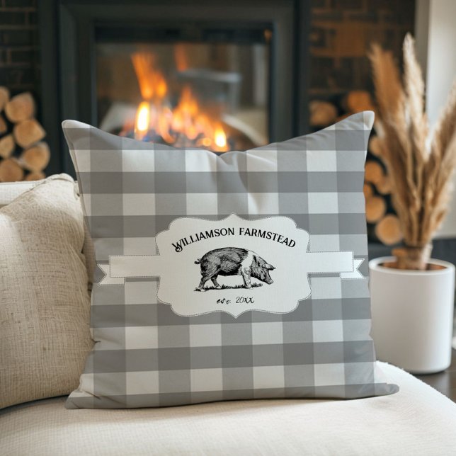 Almofada Travesseiro decorativo de Fazenda de cinza de Buff (Gray Buffalo Plaid Farm Pig Throw Pillow)