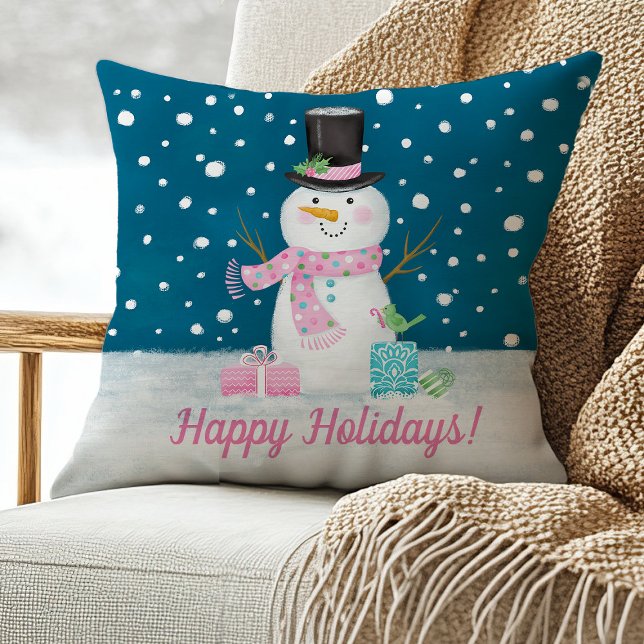 Almofada Travesseiro decorativo de Natal Cute Snowman (A cute snowman pillow with a pink scarf. Personalize it with your holiday greeting.)