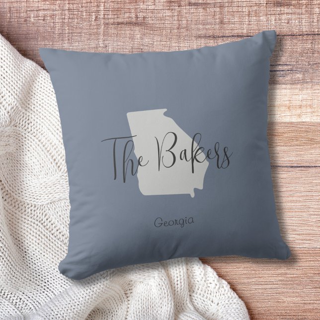 Almofada Travesseiro decorativo de Nome da Família de Conto (Show pride for your state and personalize it!  "love makes this house a home in <your state>")