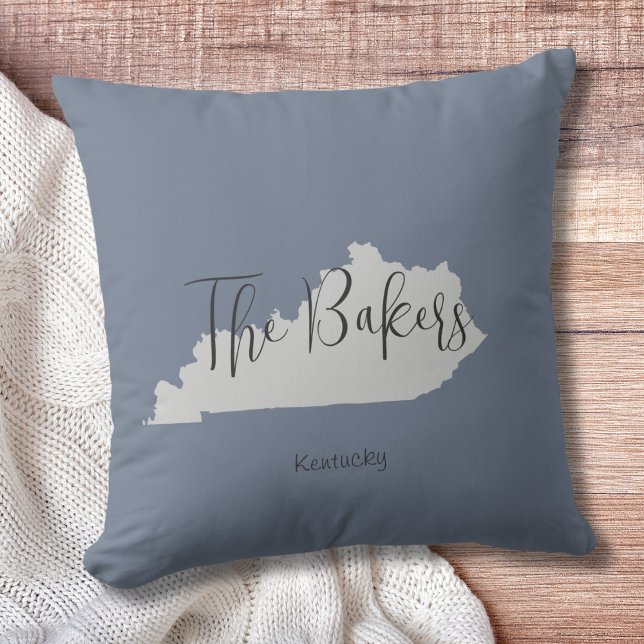 Almofada Travesseiro decorativo de Nome da Família do Estad (Show pride for your state and personalize it!  "love makes this house a home in <your state>")