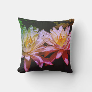 Almofada travesseiro decorativo "Lilio d'água na Chuva"