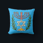 Almofada Travesseiro decorativo Persa Magen David Menorah<br><div class="desc">Esta imagem foi adaptada de um antigo azulejo judeu persa e apresenta uma menorah com um Magen David (Estrela de David) enquadrado por ramos de oliveira. As imperfeições da imagem original pintada à mão foram preservadas. Adicione seu próprio texto no verso.</div>
