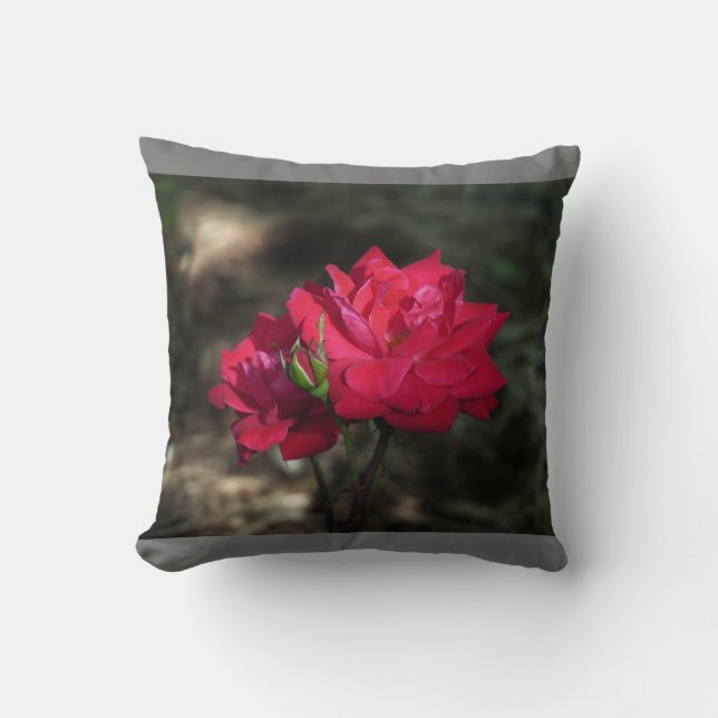 Almofada Travesseiro decorativo rosa vermelha (Frente)