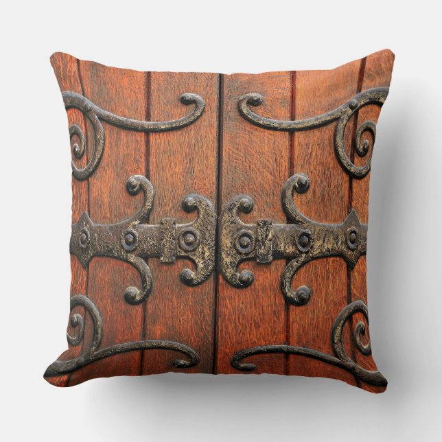 Almofada Travesseiro estilo medieval com decoração gótica (Frente)