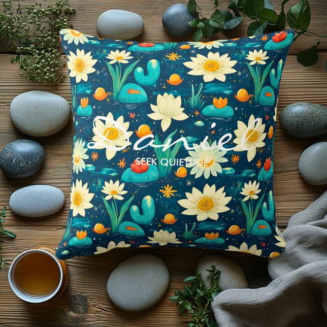 Almofada Travesseiro Floral Tranquilidade – Nome Personaliz (Criador carregado)