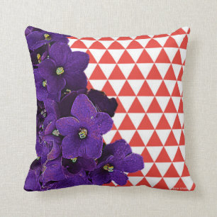 Almofada Travesseiro vermelho da pirâmide da violeta