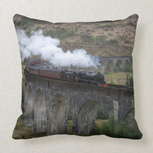 Almofada Trem velho do vapor no viaduto de Glenfinnan