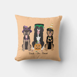 Almofada Trick Ou Tratem Cães Em Fatos De Halloween