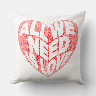 Almofada Tudo que precisamos é Amor
