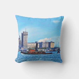 Almofada Tugboats Near the New York City Skyline c1906