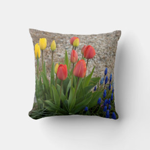 Almofada Tulipas Vermelhas e Amarelas