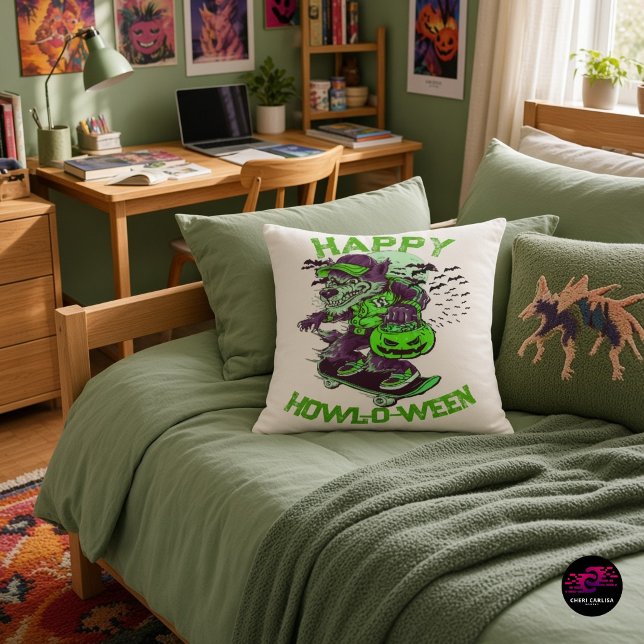 Almofada Verde Roxo Feliz Dia das Bruxas Lobo Skate (Halloween just crashed the cozy corner. 🐺🎃)