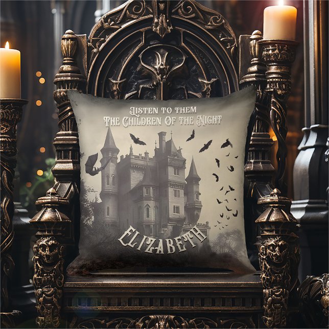 Almofada Vintage Dracula e Castelo de Gótica Vitoriana (Criador carregado)