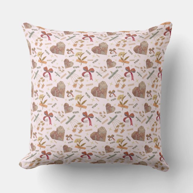 Almofada Vintage Florals & Paper Hearts Throw Pillow (Frente)