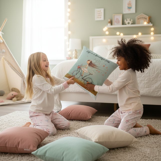 Almofada Vintage Girl on Bicycle Floral Pattern (Criador carregado)