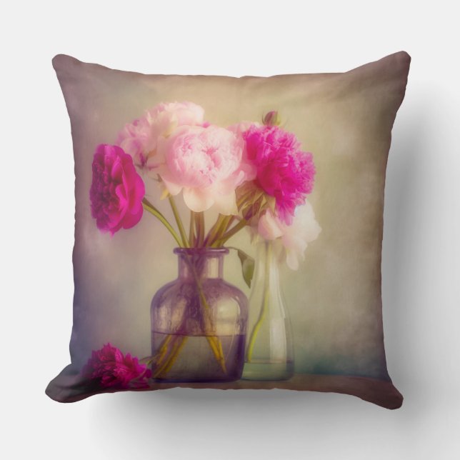 Almofada Vintage Peony Buquê em Vaso de Vidro (Frente)