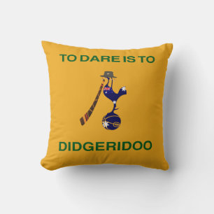 Almofada Vintage "Sporting Emblem" com Didgeridoo Motif