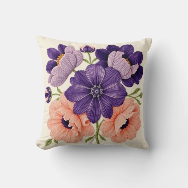 Almofada Violet com Flores Bordadas em Destaque (Frente)