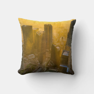 ALMOFADA VISTA AERIAL DOS EDIFÍCIOS CIDADÃOS DURANTE O DIA