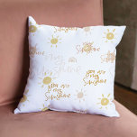 Almofada Você é o meu Sol no Reversível Amarelo<br><div class="desc">Travesseiro de dois lados com solários de aquarela. Querido "Tu és o meu Sol",  com a letra de um lado. Você também pode alterar a escala dos padrões usando o recurso Personalizar > Padrões.</div>