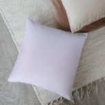 Almofada Voga de Vintage de Omã Minimalista<br><div class="desc">Adicione um toque de vintage vogue à sua decoração doméstica com este travesseiro decorativo maravilhoso. O design minimalista apresenta um belo esquema de cores ombradas, com tons de lavanda, pincel de lavanda e massa criando um gradiente sutil e elegante. Este travesseiro é a maneira perfeita de adicionar um pop de...</div>