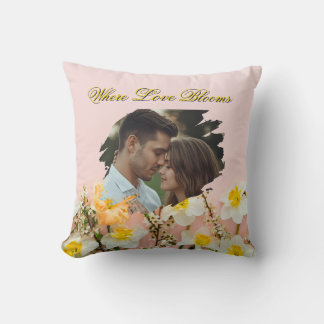 Almofada Where Love Blooms Pillow | Spring Romance Throw 