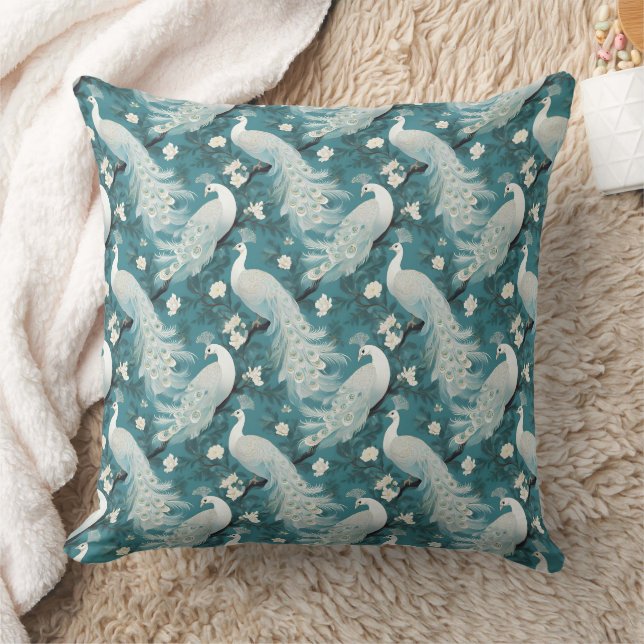 Almofada White Peacocks on Teal Throw Pillow (Cobertor)