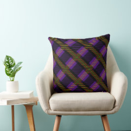 ALMOFADA XADREZ INSPIRADO NO HELLOWEEN ROXO E PRETO