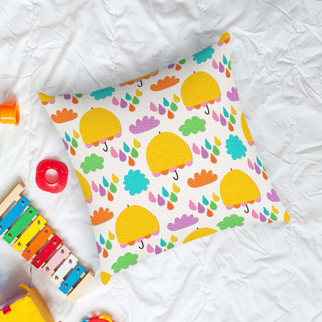 Almofada Yellow Umbrellas with Clouds and Raindrops (Criador carregado)