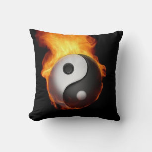 Almofada Yin Yang em Chamas Travesseiro