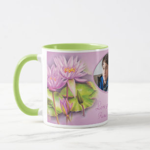 Ame-o caneca da foto do lírio de água da mãe/ma