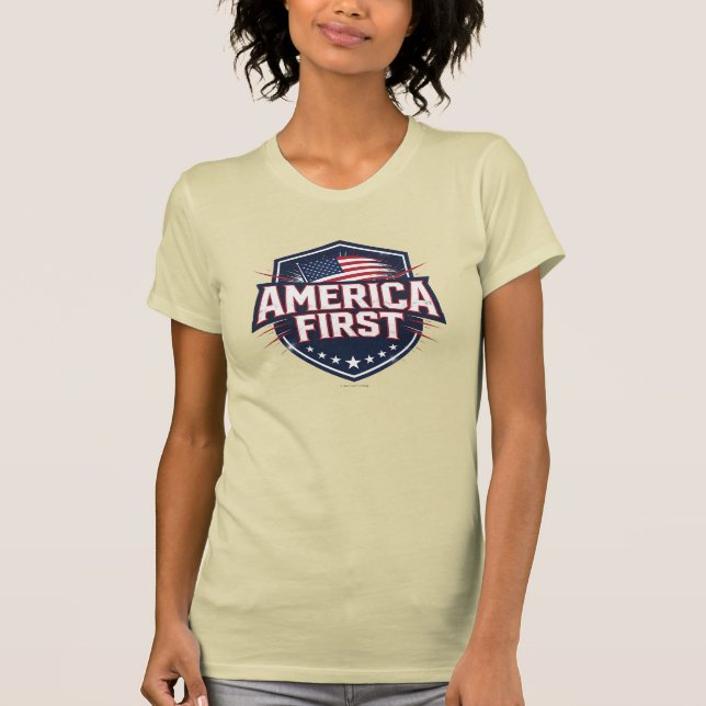 América Primeiro - Camiseta (Frente)
