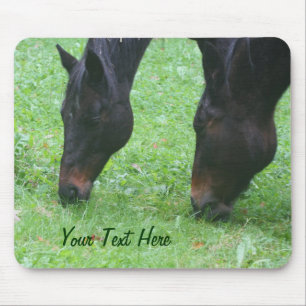 Amigos Cavalos Grazing Animal Mousepad