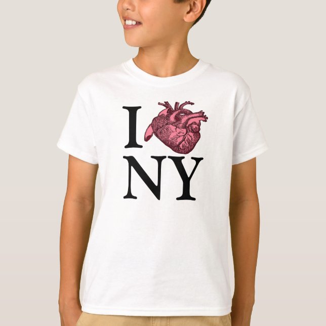 Amo NY com camiseta cardíaca anatomicamente corret (Frente)