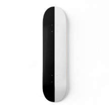 Andar de skate preto e branco minimalista