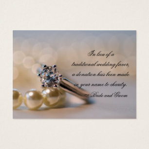 Anel de diamante e pérolas que Wedding o cartão