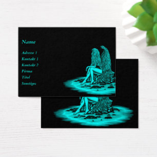 Angel, perdido no pensamento, Design preto e verde