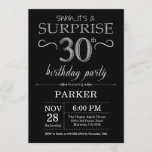 aniversário de 30 anos de convite surpresa Black a<br><div class="desc">Convite para aniversário de 30 anos surpresa com fundo de brilho preto e prateado. Chalkboard. Aniversário Adulto. Homens ou Mulheres no Dia Convidam. Qualquer idade.
Para mais personalização,  clique no botão "Personalizar" e use a ferramenta design para modificar este modelo.</div>