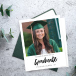 Announcem de Graduação de Foto Instantânea de Orça<br><div class="desc">** SATIN PAPER É PAPEL FINO. ATUALIZE O PAPEL PARA OBTER UM PAPEL MAIS ESPESADO. TEM UMA OPÇÃO PARA ENVELOPES. *** Divirta-se com seus anúncios de graduação com seus Anúncios de Foto de Graduação Branca 2 Instantânea. Tudo que você precisa é de uma foto quadrada ou um retrato ou uma...</div>