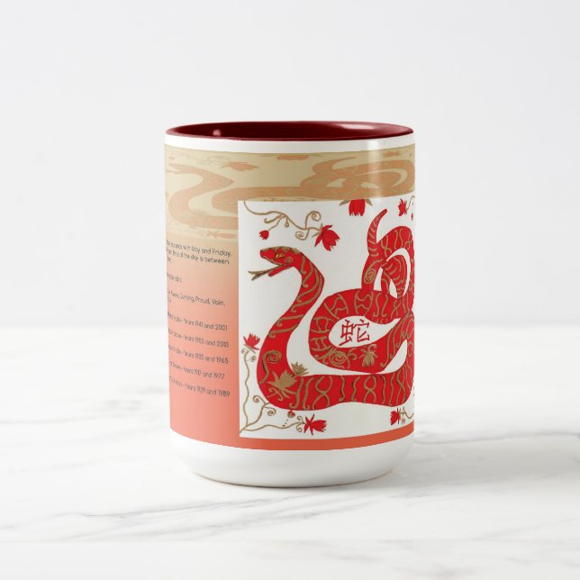 Ano chinês da caneca do cobra (Centro)