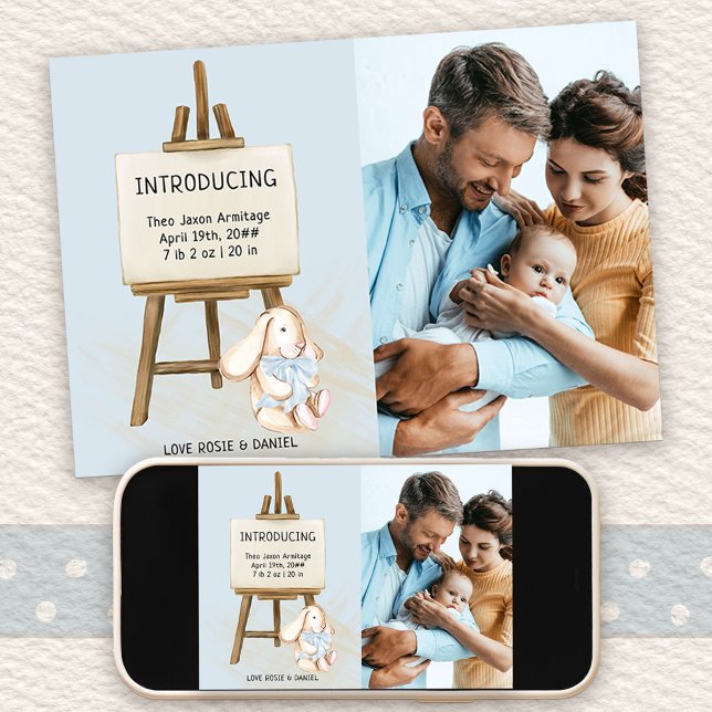 Anúncio Apresentando Easel & Bunny Photo Baby Boy Birth (Photo Birth Announcement with cute nursery design. Buy printed or as printable digital download)