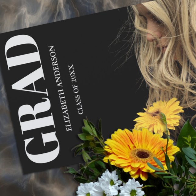 Anúncio Black Modern Minimalist Graduation (Criador carregado)