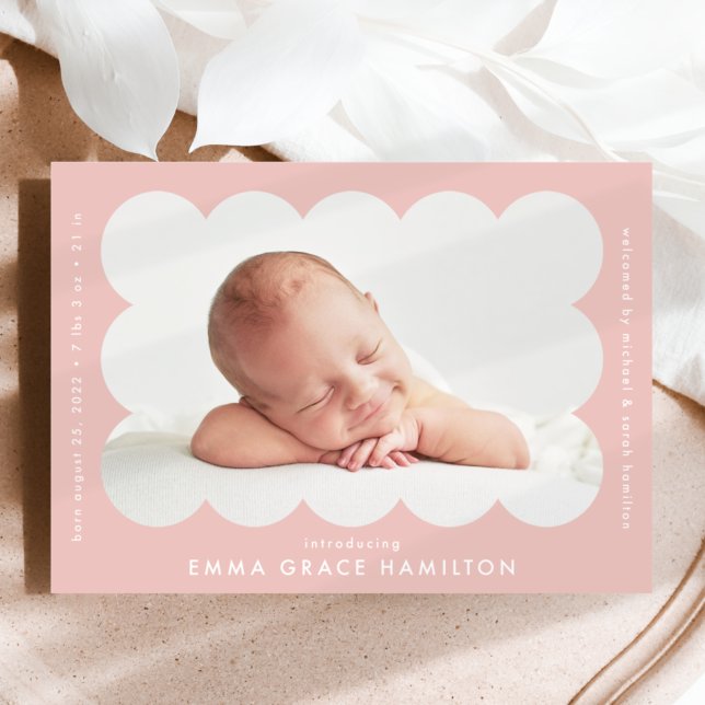 Anúncio Blush Modern Scalloped Photo Frame Birth (Criador carregado)