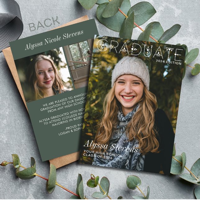 Anúncio Capa de revista de foto de formatura minimalista m (Criador carregado)