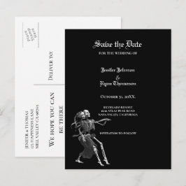 Anúncio cartão postal de casamento gótico de halloween par