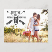 CARTÃO POSTAL DE SALVAR A DATA COM FLECHAS E CORAÇ